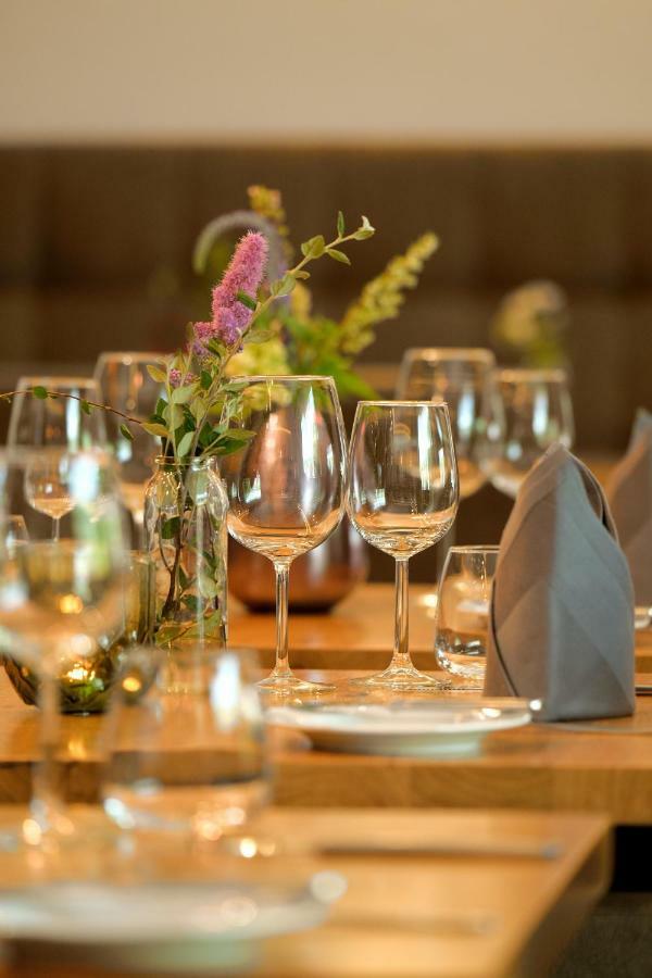 2Theimat - Hotel & Restaurant Morbach Bagian luar foto